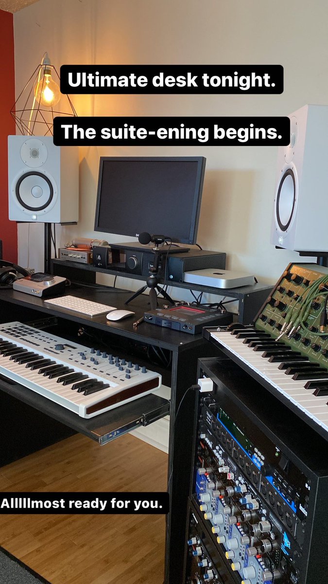BridgeSetSound's tweet image. Revamped studio almost ready for ya. New desk w racks tonight!