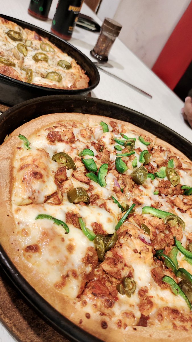 ajsidhu007's tweet photo. Hang out plus dinner time 😊
#pizzapoint https://t.co/5IEdSOrqD0