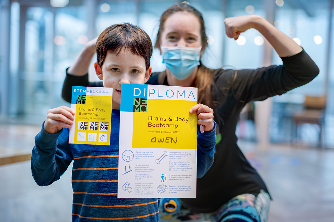 NEMOamsterdam's tweet photo. Het was flink zweten tijdens de Brains & Body bootcamp in NEMO. Dank voor jullie komst en leuke reacties, wat fijn om te horen! We hopen alle nieuwsgierige bezoekers weer te mogen ontvangen en inspireren. #museumgym https://t.co/wGcHmN3vcO