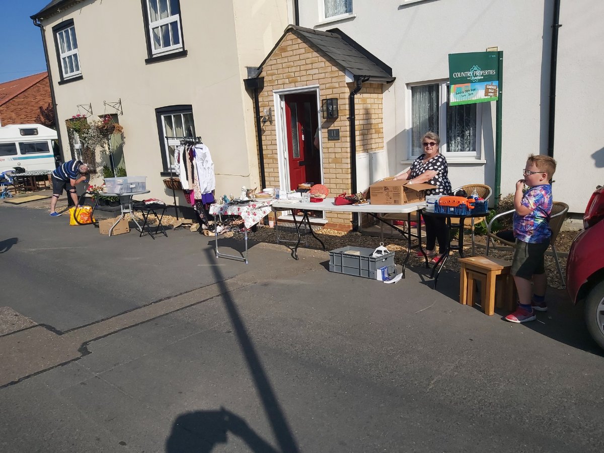 SheffordLocal's tweet photo. A date for your diary - the Shefford Garage Sale Trail will be on Sunday 25th Sept this year. https://t.co/1RWWCI3DCx