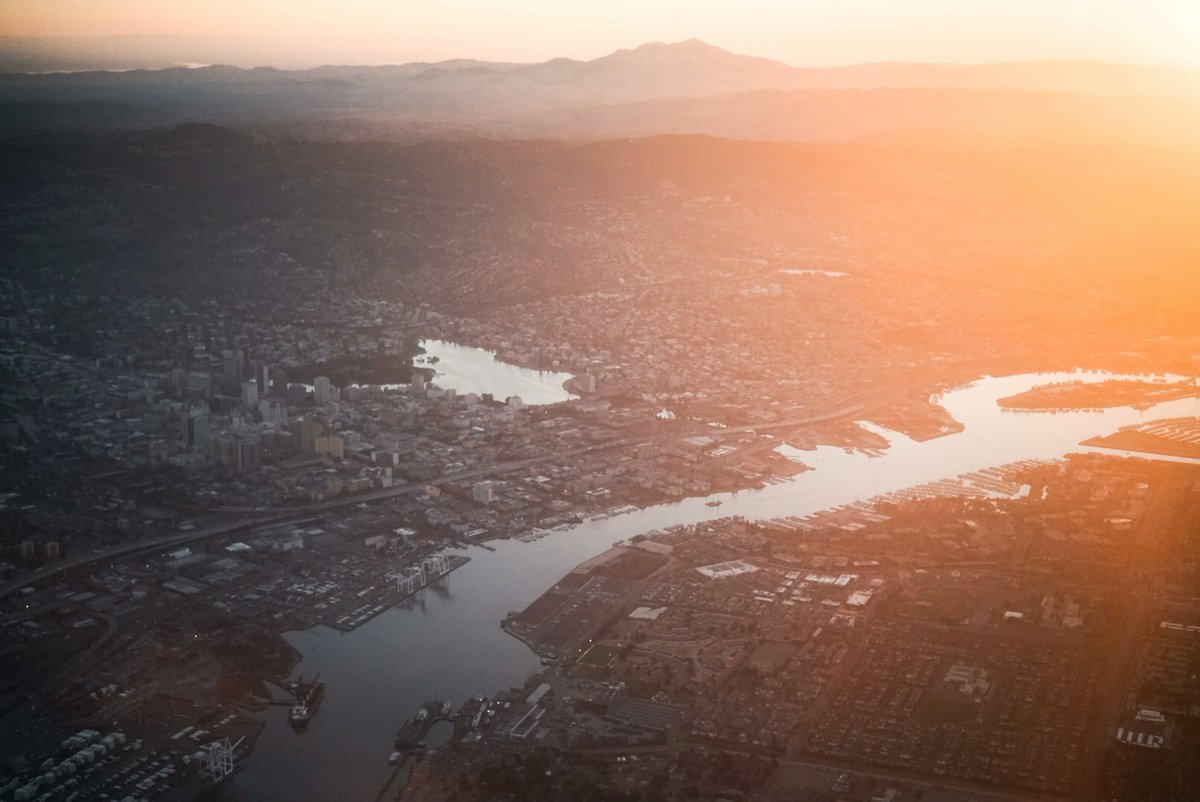 Oakland's tweet photo. Help shape Oakland's #GeneralPlanUpdate by participating in our upcoming community meetings. This is a once-in-a-generation opportunity for all Oaklanders to create a visionary blueprint together for the future of our City. Find meeting times at: https://t.co/pr7nQYoAxD https://t.co/Ti2bYpfWaS