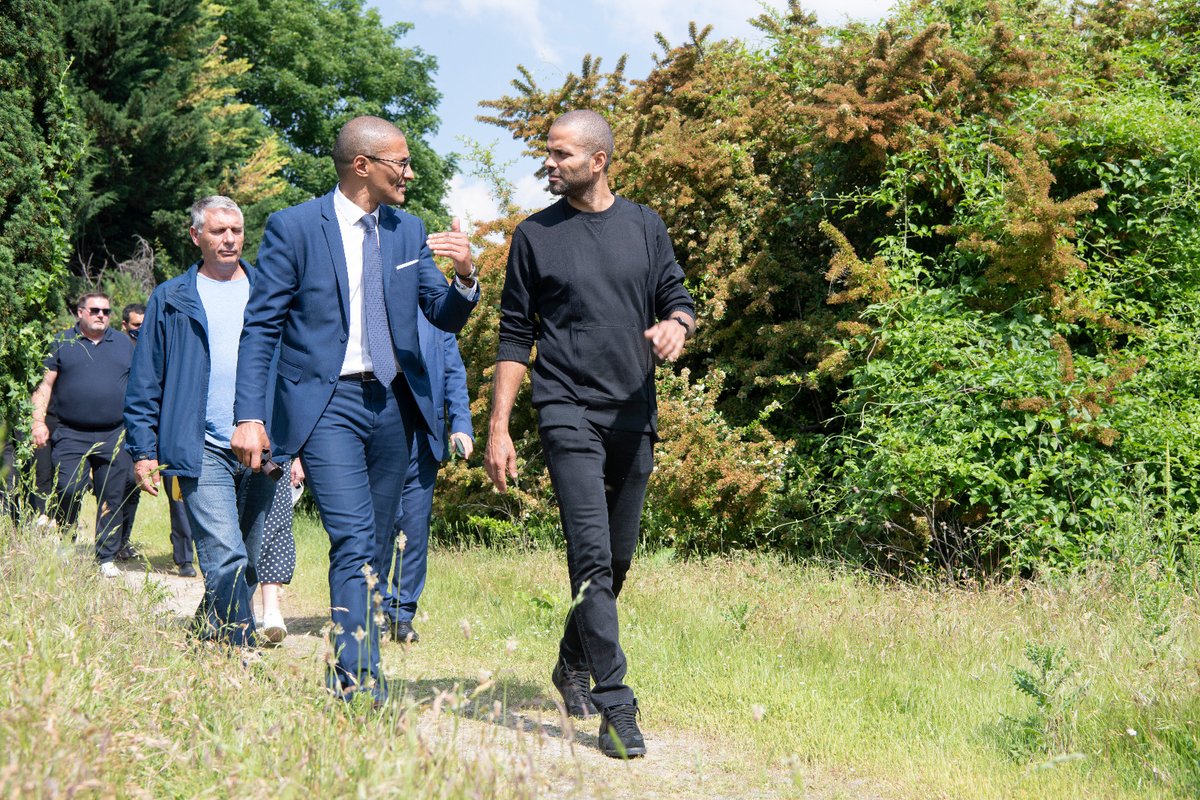 villesaintouen's tweet photo. La Tony Parker Academy s'implante sur l’Île-des-Vannes après les JOP 2024 ! Cette décision déterminante pour des générations entières a été actée au conseil municipal ce mercredi 19 janvier 2022. Découvrez le communiqué de presse 👉 https://t.co/05lyIq6Xsx https://t.co/Tu1SV6m9Kl