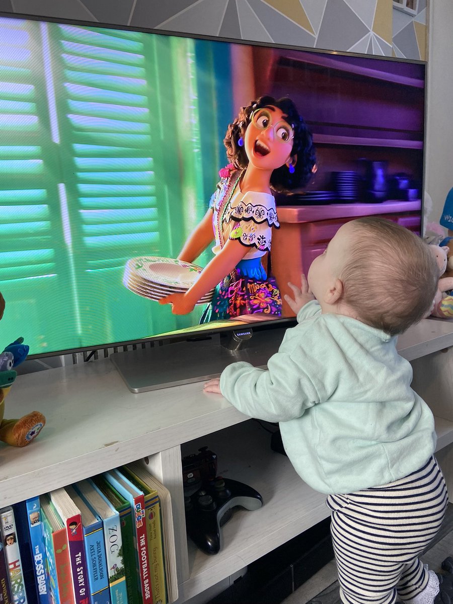 Jems83's tweet photo. Iris age 10 months, says yeah #Hamilton is great but have you seen #Encanto!! 😂🤣 @Lin_Manuel @EncantoMovie @iamstephbeatz #Mirabel #WeDontTalkAboutBruno #Bruno #linmanuelmiranda https://t.co/fb6tJxmPec