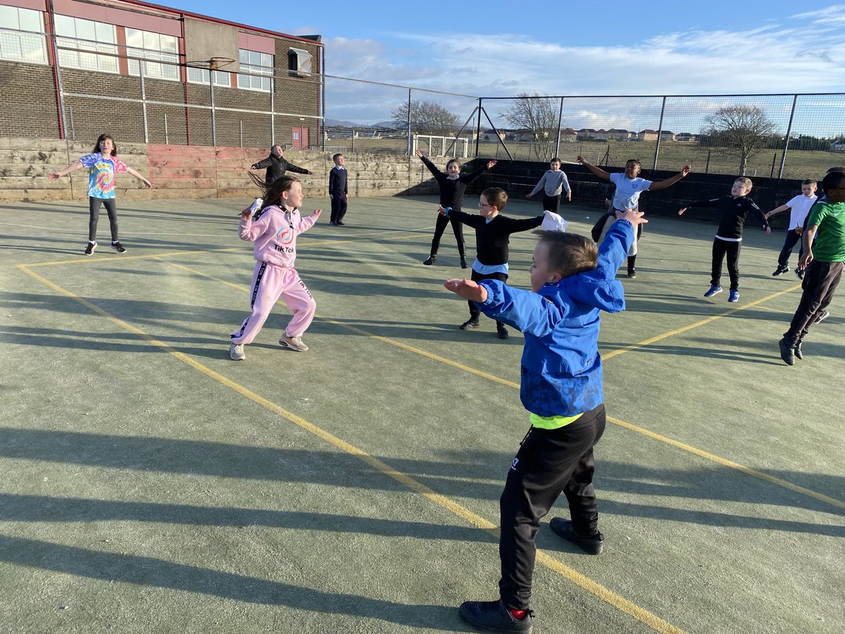 wlourladysps's tweet photo. P3/4 keeping active during today’s P.E lesson! The pupils worked hard to beat their personal bests in each circuit round and recorded their new personal best too! 🤗🏃♂️ #PEOutside #BeatPersonalBest https://t.co/C6ZQKg5K2Y