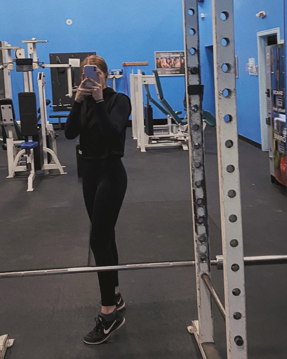 lunalily50's tweet photo. Shape yourself before the world shapes you😚 https://t.co/VZTx96WRlj
