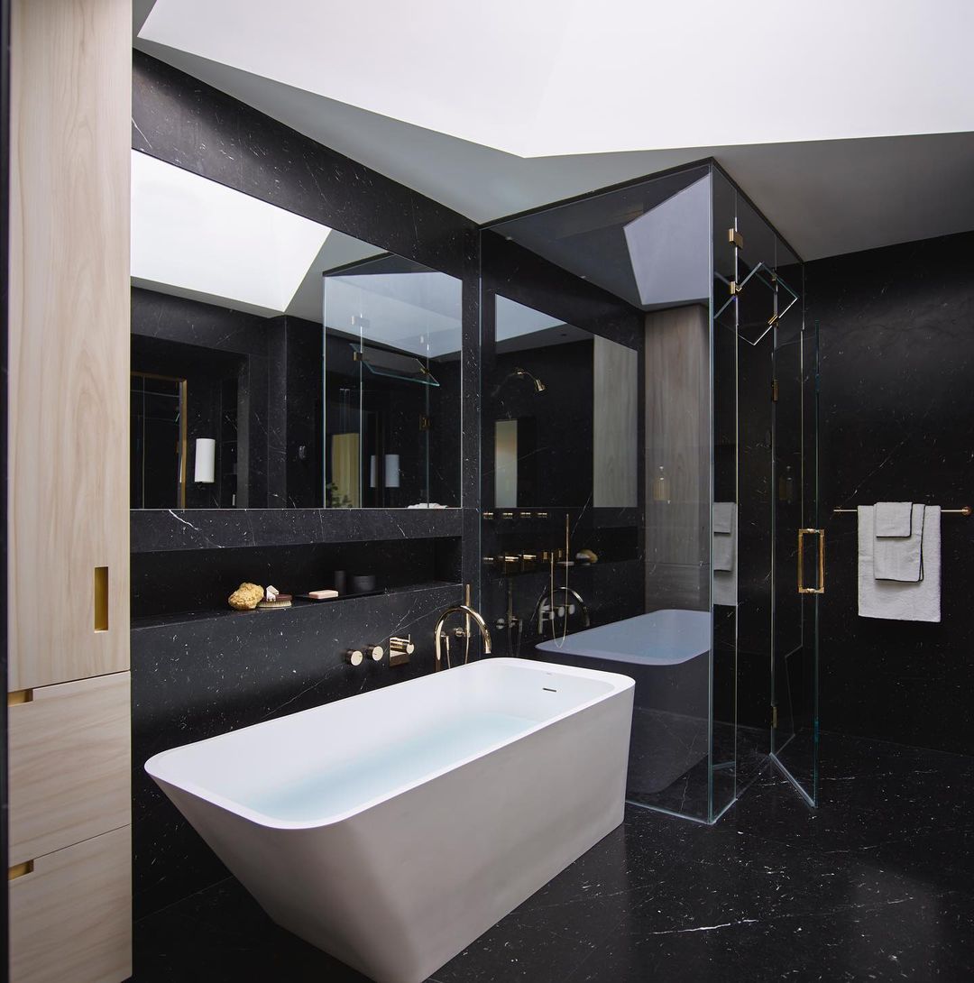 Stacy__Garcia's tweet photo. Gorgeous! RT @InfinityDrain: A1. We love the glamour and grandeur of these tranquil #InfinityDrain bathrooms and of course the divine #TileStyle !
What do you think?
#KBTribeChat https://t.co/NWbGuOWCIQ