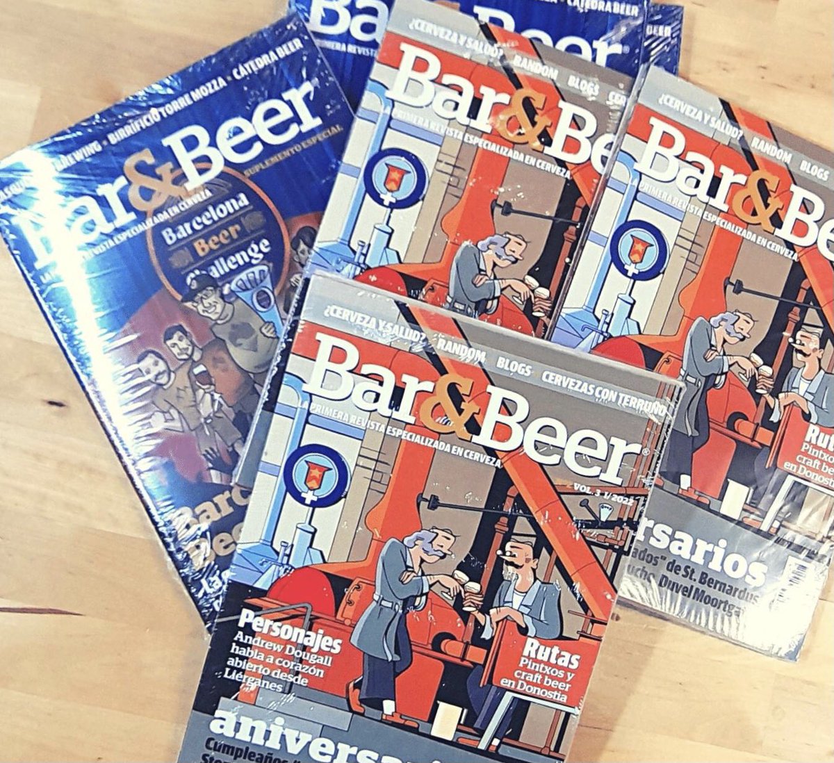 barandbeermgz's tweet photo. 👉 Ya estamos en @2D2Dspuma de Barcelona 🚨 Si en tu local, tienda, taproom o fábrica también lo tienes envíanos una foto.
#beermagazine #beer #barandbeermagazine #craftbeer https://t.co/WEmmUedGrf