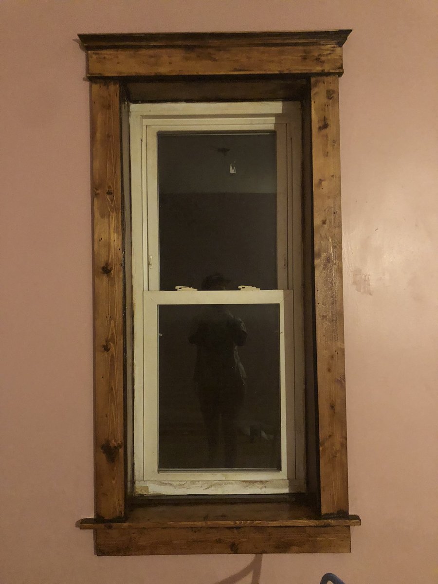 ellenhiltoncook's tweet photo. Sanded and stained old wood work in my home. #HomeImprovement #woodwork #staining #oldwoodwork #southsaintlouis #gravoispark https://t.co/Nc2qWuE8gW