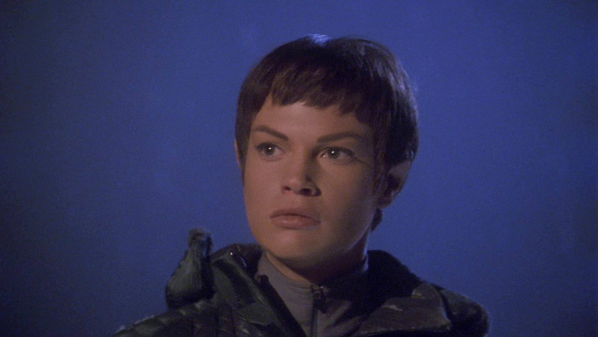 ENTSubplots's tweet image. When Enterprise passes through a field of tryonic waves, T&apos;pol&apos;s Vulcan neurology is affected and she becomes narcoleptic, even nodding off during a phaser fight. Trip pulls successive all nighters to install a new warp drive, and develops an peculiar attachment to it.