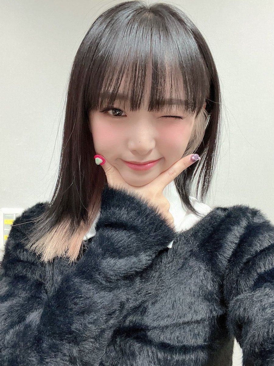 IZFEED's tweet photo. prettiest girl https://t.co/8SE2qPC7BQ