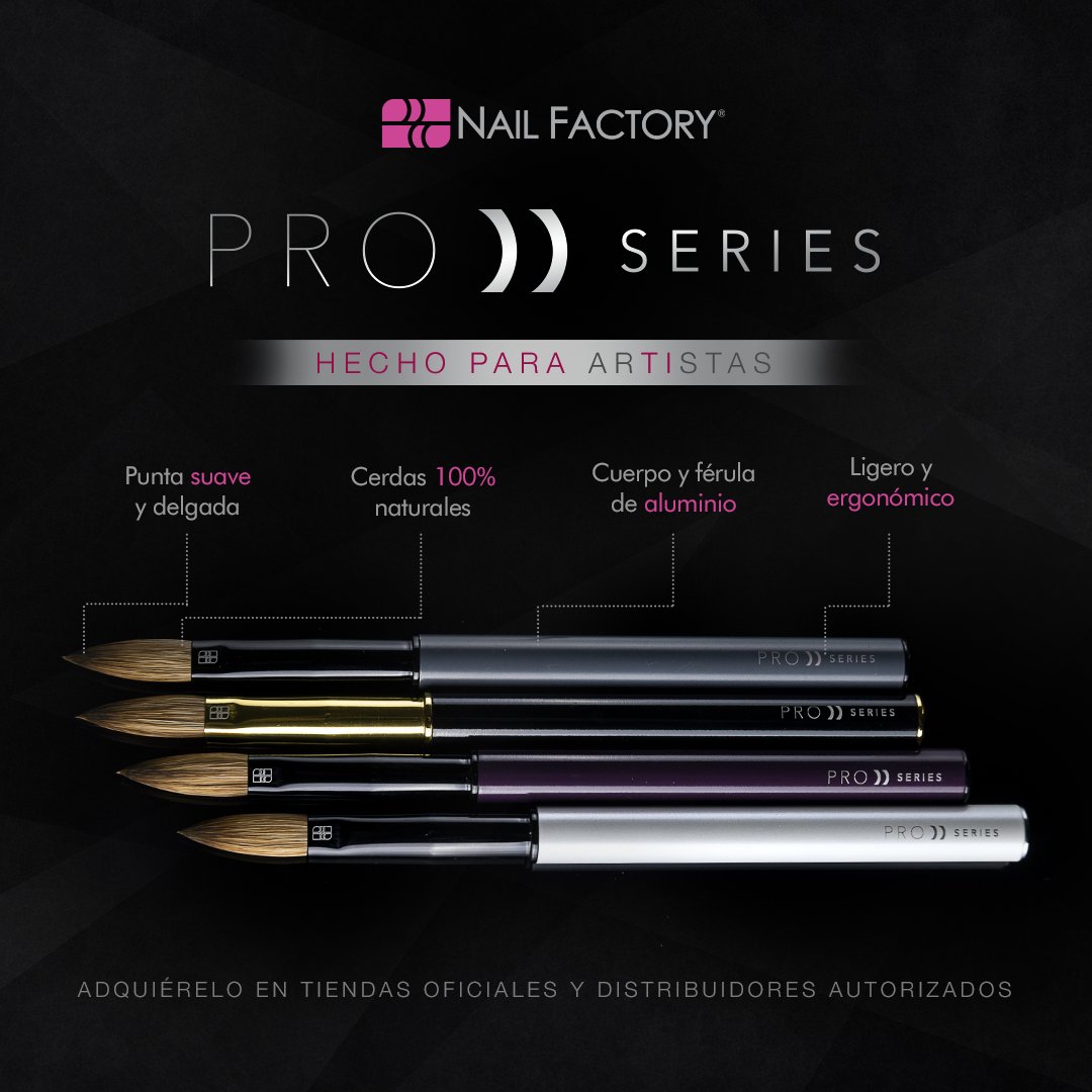 NailFactory's tweet photo. 💅🤩 Nuestro pincel #Proseriesnf está hecho para que artistas de las uñas como tú, realicen aplicaciones HERMOSAS y PERFECTAS en cada una de tus clientas.💅🤩 ¡La magia comienza con nuestro pincel #Proseriesnf!🥰 https://t.co/eU1oVWeTyO