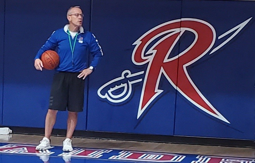 Roane State Athletics (@rsccathletics) on Twitter photo Come out and support the <a href="/RoaneStateWBB/">Roane State Women's Basketball</a> tonight as they look to give head coach <a href="/DavidHarnish10/">David Harnish</a> career win number 800. The game tips off at 5:30 p.m. Grab the family and get ready to see history made. #GoRaiders Come out and support the <a href="/RoaneStateWBB/">Roane State Women's Basketball</a> tonight as they look to give head coach <a href="/DavidHarnish10/">David Harnish</a> career win number 800. The game tips off at 5:30 p.m. Grab the family and get ready to see history made. #GoRaiders