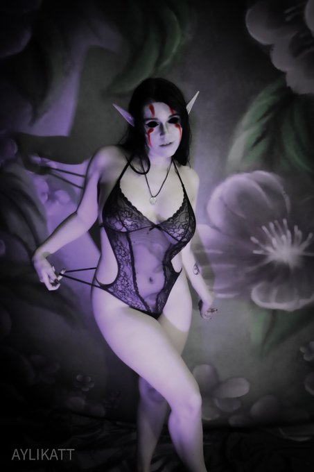 You summon me in your demon circle. What's your first command? https://t.co/Auksh1RRHT<a href="/tag/ff"class="tags"><span>#ff</span></a>