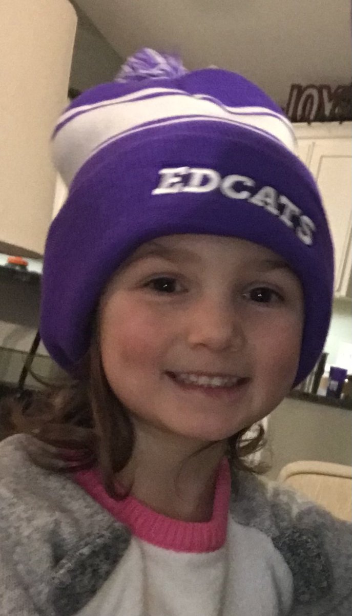 Hey #EDCATS, the 💨 is 🥶!!
The first 20 EDCATS that stop by BH 013 can warm up with a one of a kind EDCATS Beanie! <a href="/ksuedcats/">Kansas State University EDCATS</a> <a href="/KSUCollegeofEd/">K-State College of Ed</a>