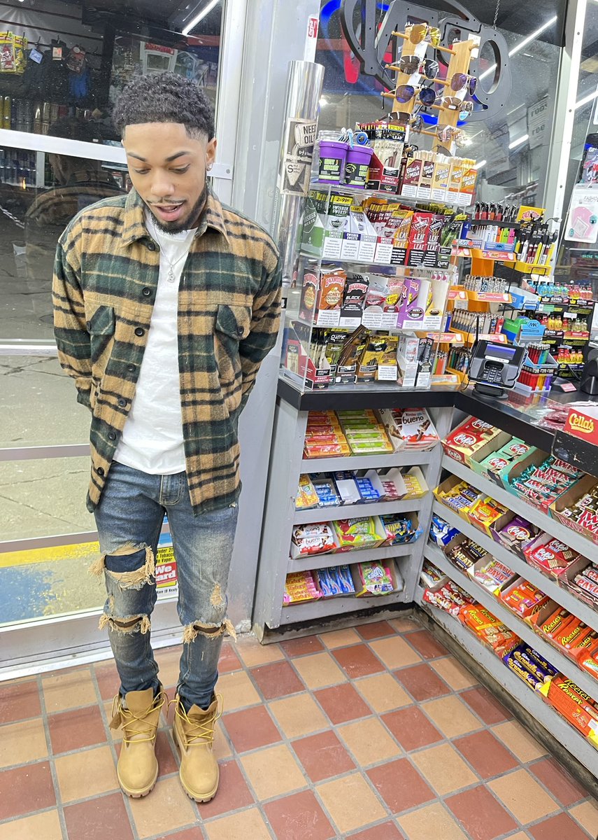 BrentJay_'s tweet photo. gas station pics >>>>>> https://t.co/d3TUNZvnf2