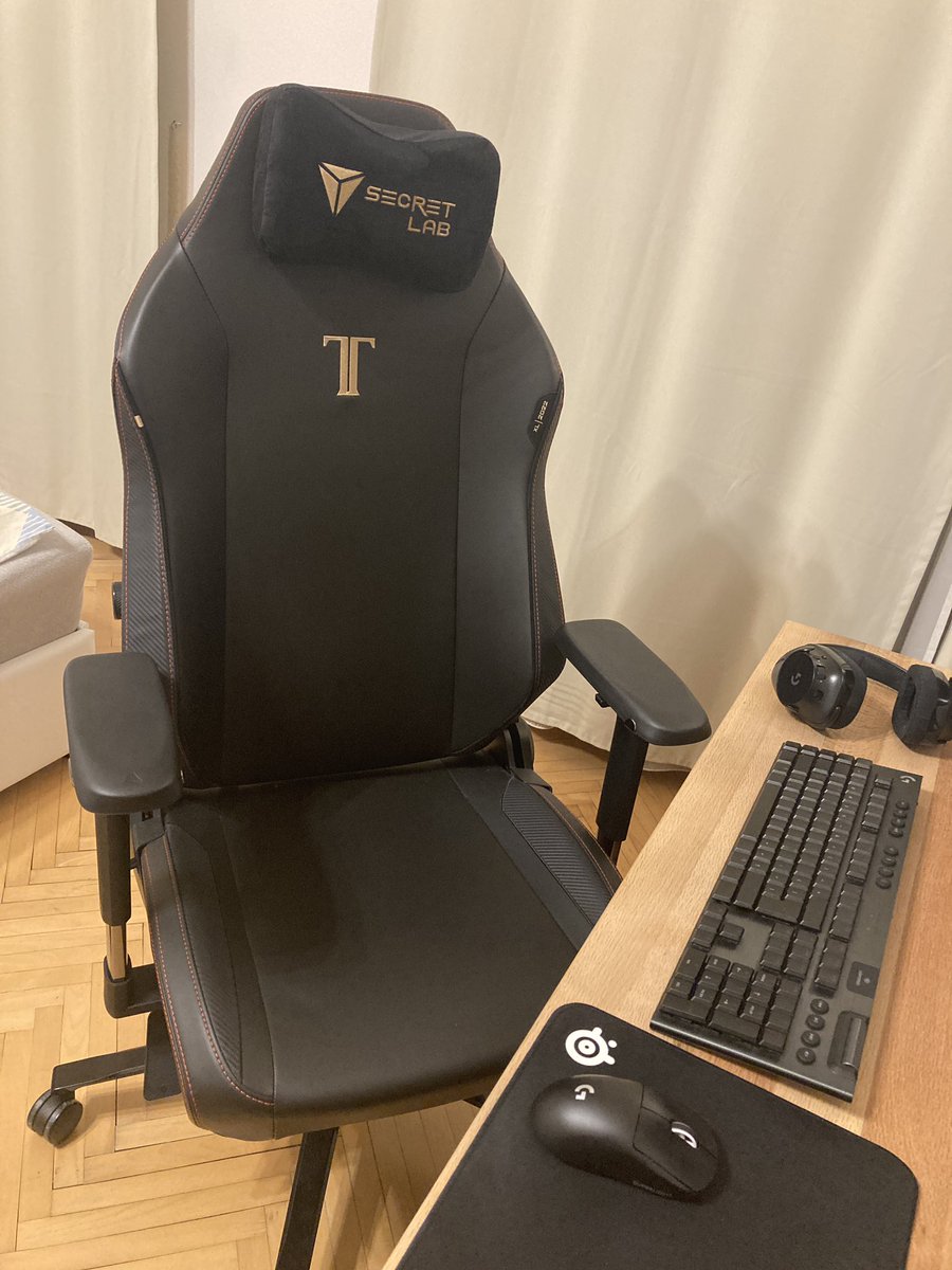 0XEEr's tweet photo. #secretlab https://t.co/uVgKImYWDc