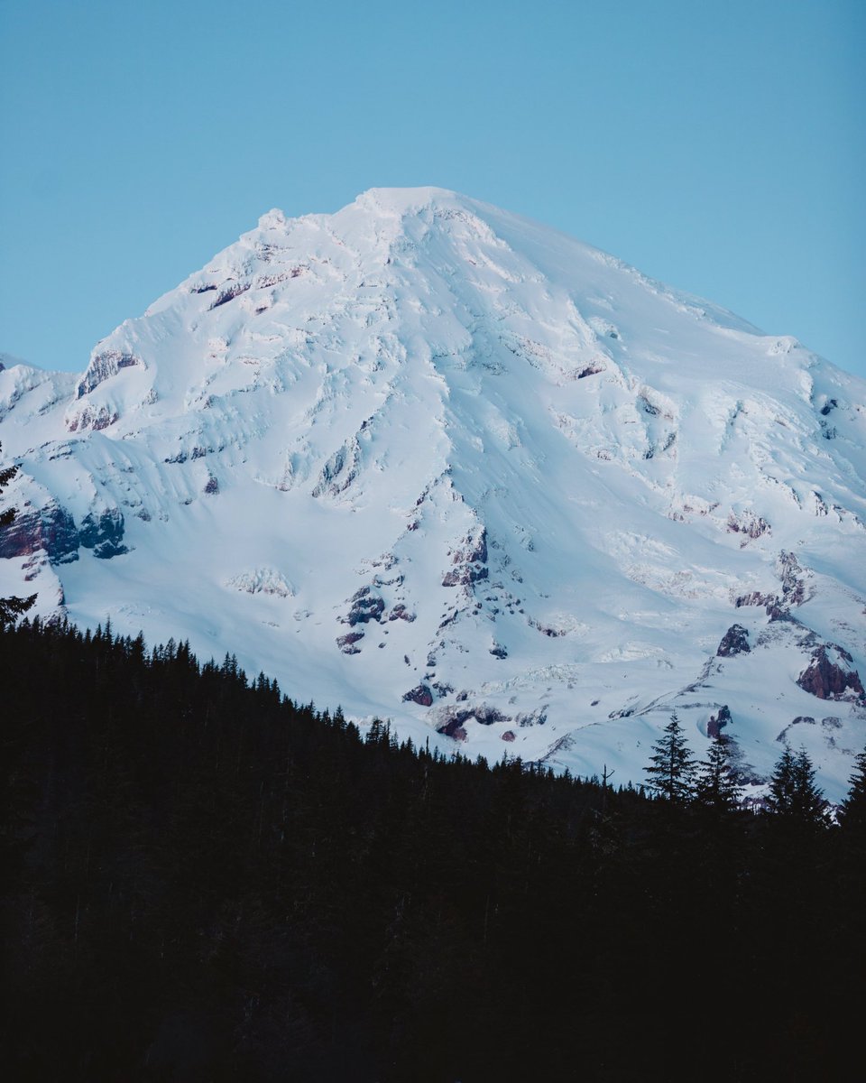 It’s nice to see her wearing her blanket again ❄️☺️