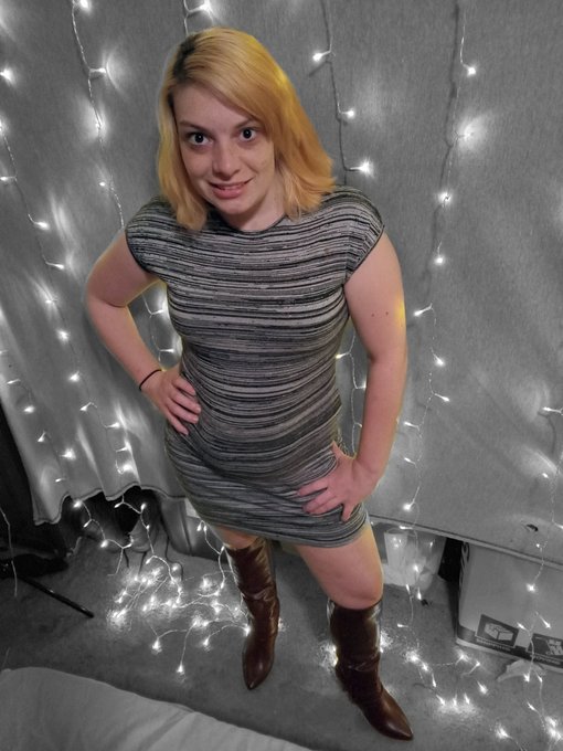 From Sunday night! https://t.co/1GNUofrg6d<a href="/tag/goodnighttwitterworld"class="tags"><span>#goodnighttwitterworld</span></a><a href="/tag/nikkiraebae"class="tags"><span>#nikkiraebae</span></a>