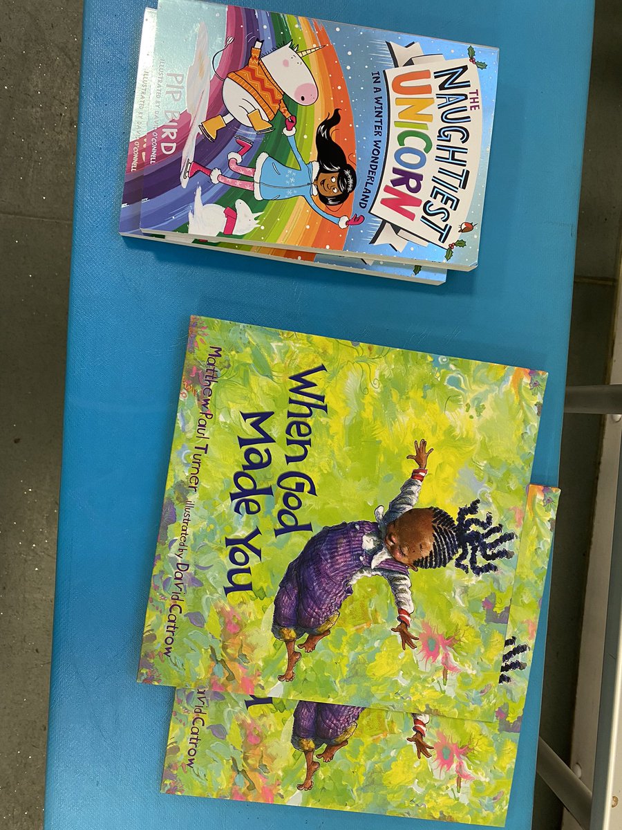 FExtremeRead's tweet photo. More and more amazing books 📚 ❤️ We can’t wait for the children to see them ❤️😍 https://t.co/B0KXihHFHi