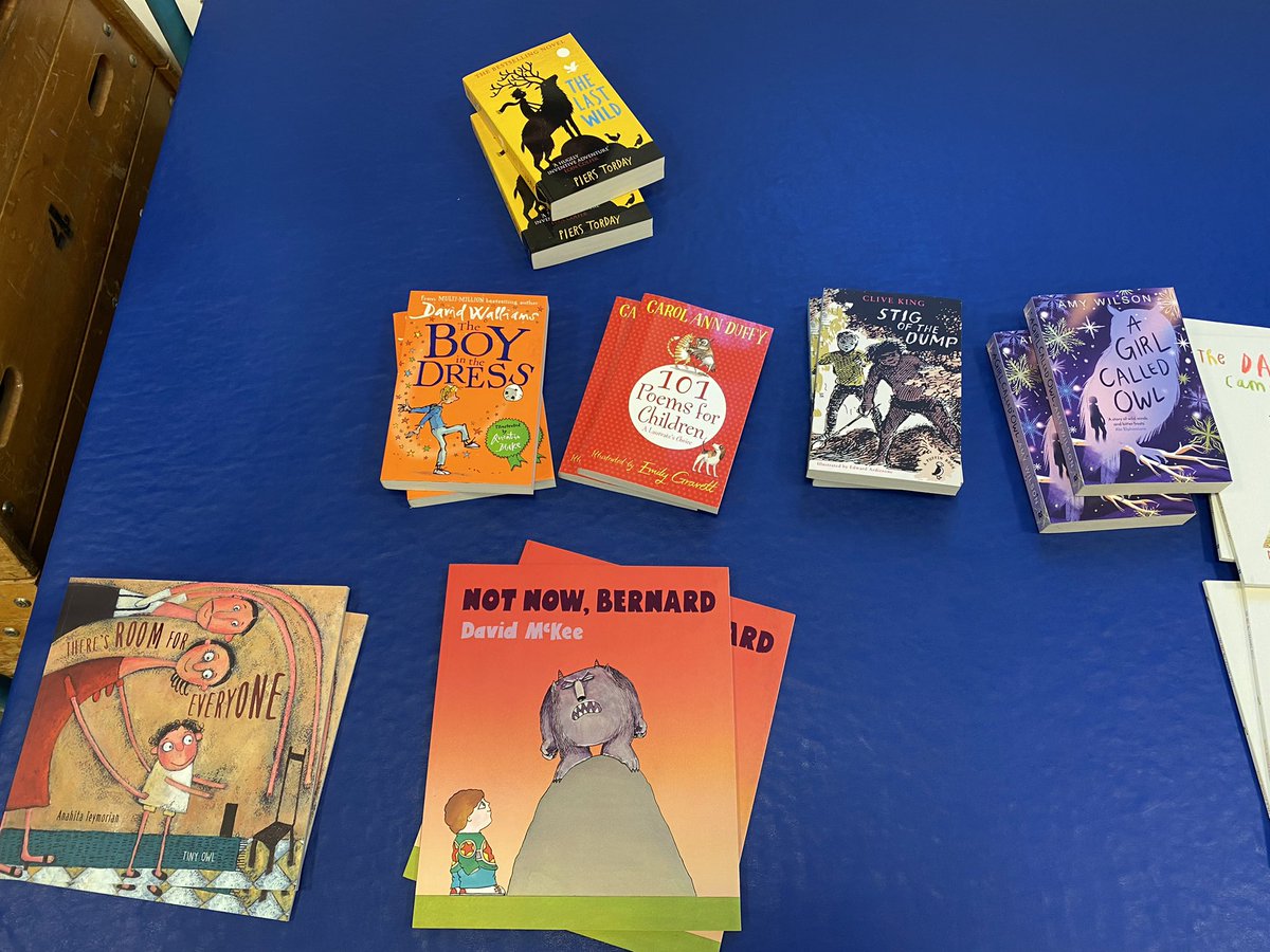 FExtremeRead's tweet photo. More and more amazing books 📚 ❤️ We can’t wait for the children to see them ❤️😍 https://t.co/qfpsUNv99j