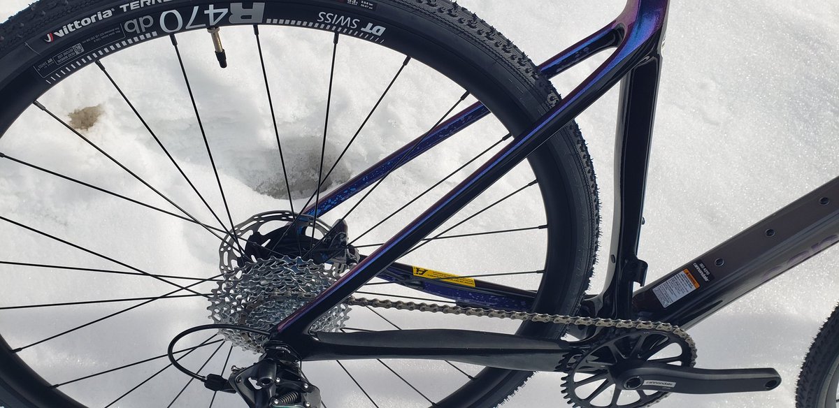 Really digging the color splashes on the new Cannondale SuperSix Evo CX. <a href="/ContenderBikes/">Contender Bicycles</a> #ParkCity