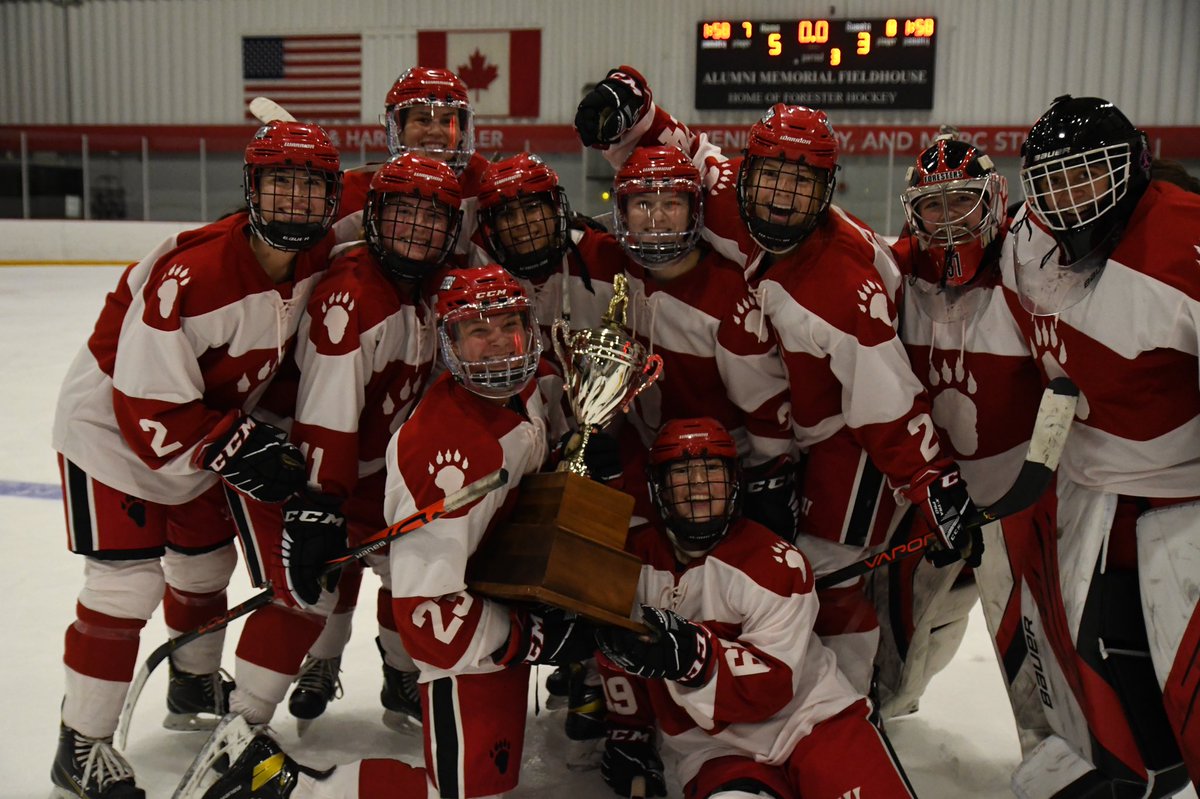lfc_athletics's tweet photo. #HighlightWednesday • @lfcmhockey and @LFCWomensHockey won the Border Battle Cup against Concordia Wis for the 2021-22 season. Since 2014, the regular season series between the two has been called the Border Battle and the series winner taking home the Border Battle Cup. https://t.co/Rix800ArQy