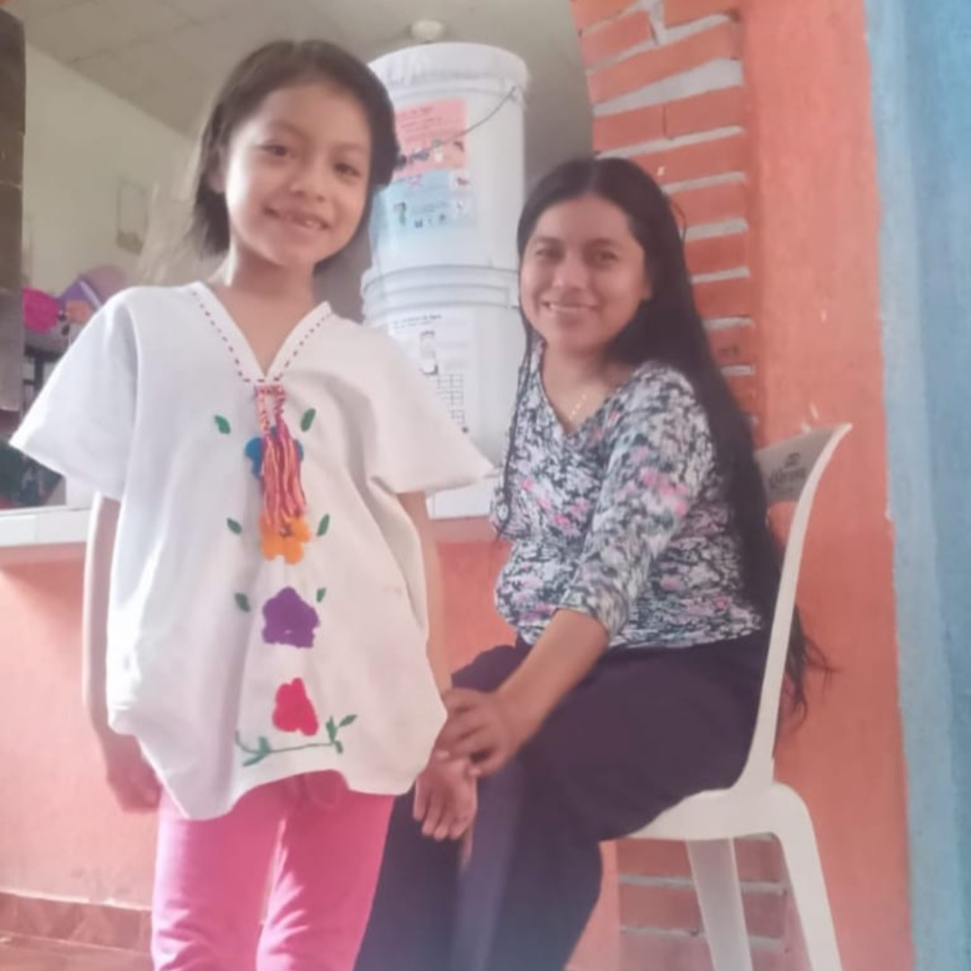 Concern_America's tweet photo. The team in Mexico distributed 450 ceramic water filters to homes and schools to ensure access to clean water. Topics such as the environmental health condition of the communities, the importance of clean water, and filter function and maintenance were taught through workshops. https://t.co/EuHNIVvAc6
