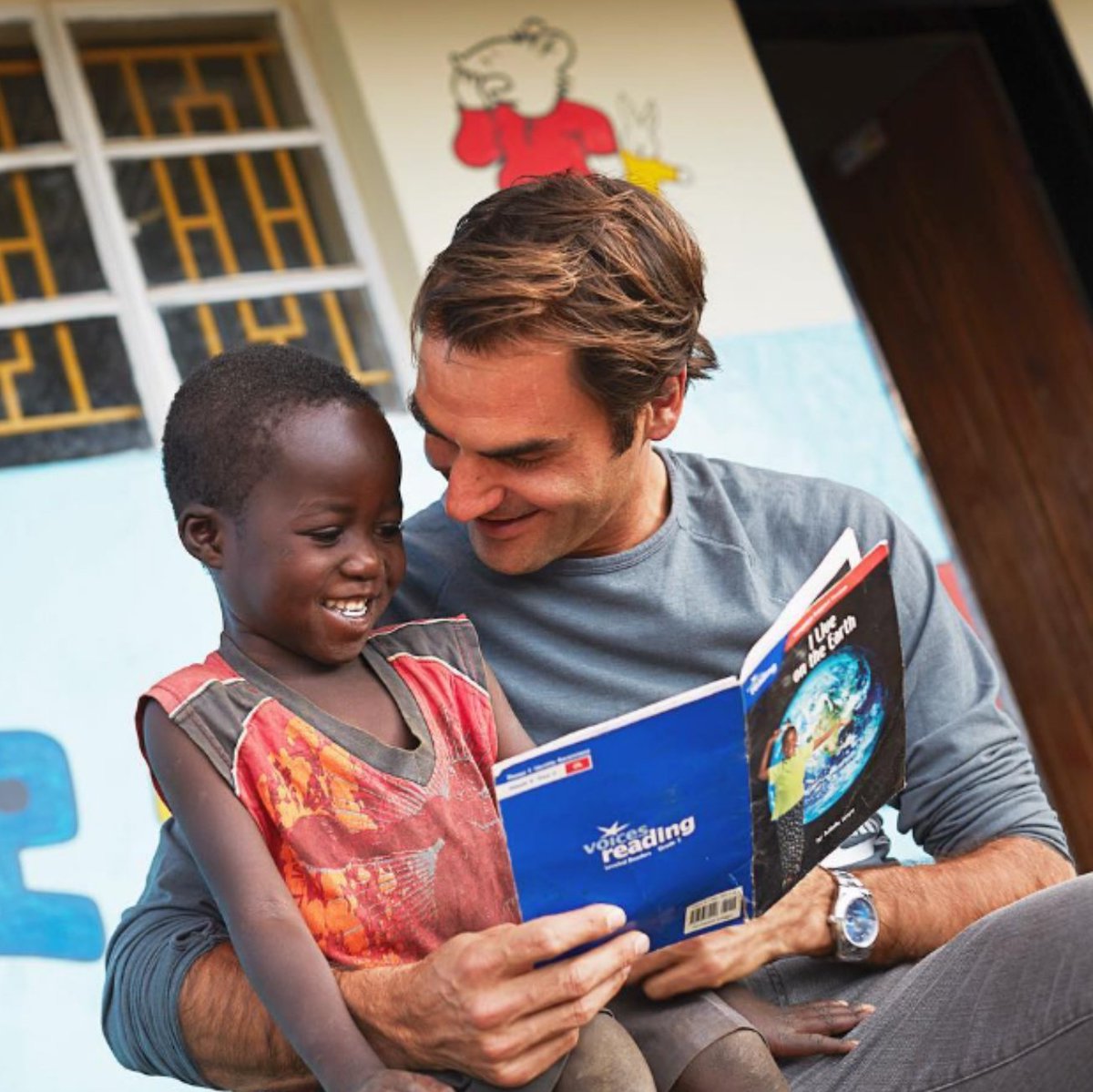 gigicat7_'s tweet photo. A friendly reminder that Roger Federer has spent $13.5M over the last ten years to build 80 preschools in Malawi, along with his partners.

While he was winning Grand Slam titles, he was also helping 150,000 children learn to read 😊👏 https://t.co/jDAPJB3nUH