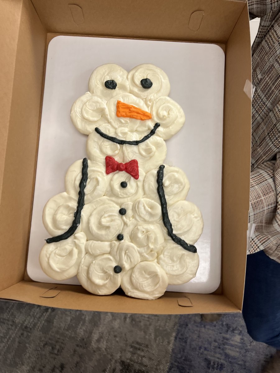 Had a great time today seeing the kindergarten students at Vestavia Hills Elementary Dolly Ridge… and thanks for these cool cupcakes!!!