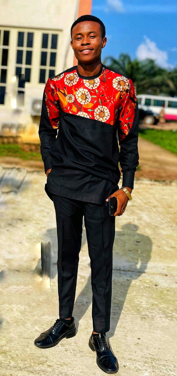 Mrorfficial's tweet photo. A proper introduction is well overdue.

Deep secrets about me.

If you don't like gossip, skip this post.

A thread. https://t.co/RDsPUFuLo1