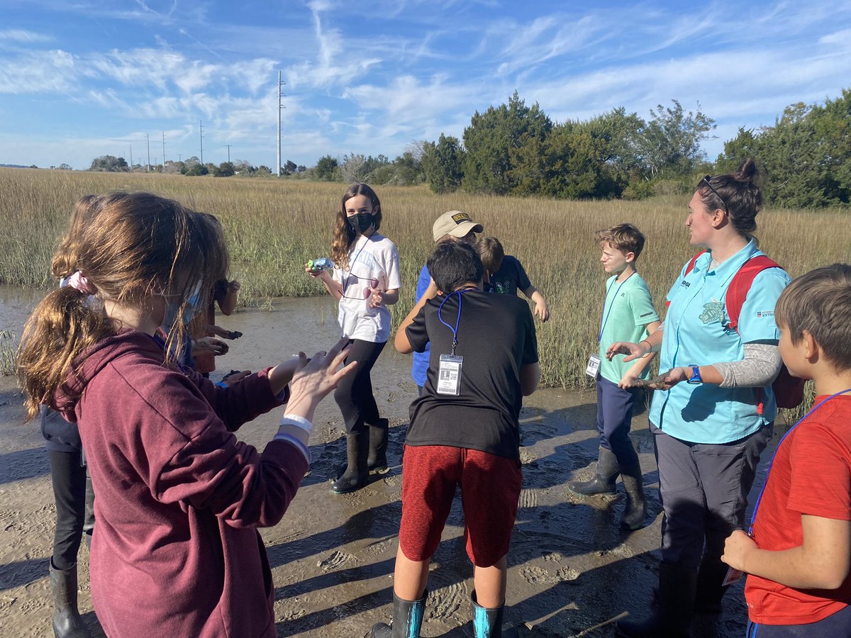 NikkiMaples1's tweet photo. Salt Marsh with the octopi! #RNEJekyll22 #rnegreatthings https://t.co/KENmDPsV6k