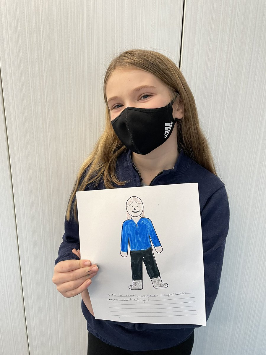 CFIS_Spanish's tweet photo. ¿Qué llevas? What are you wearing? Fourth graders writing descriptive sentences in Spanish! ¡Buen trabajo! ##cfChooseCourage https://t.co/al8gPOVl76