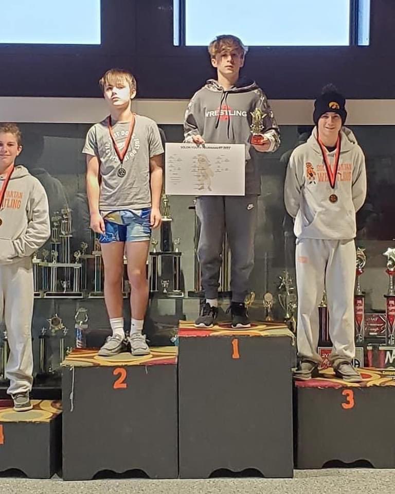 HDWrestlingClub's tweet photo. Some fantastic results this weekend.
Great job Coach Ferdie, assistants and wrestlers of @HDWrestlingClub !
Keep climbing!
🥇🔥🔥🔥🥇
#harddriveperformancecenter #harddrivewrestlingclub #ferdietrained #wrestling #cedarrapids #iowawrestling #coachcojo #keonikoch https://t.co/chf5Ac4k0g