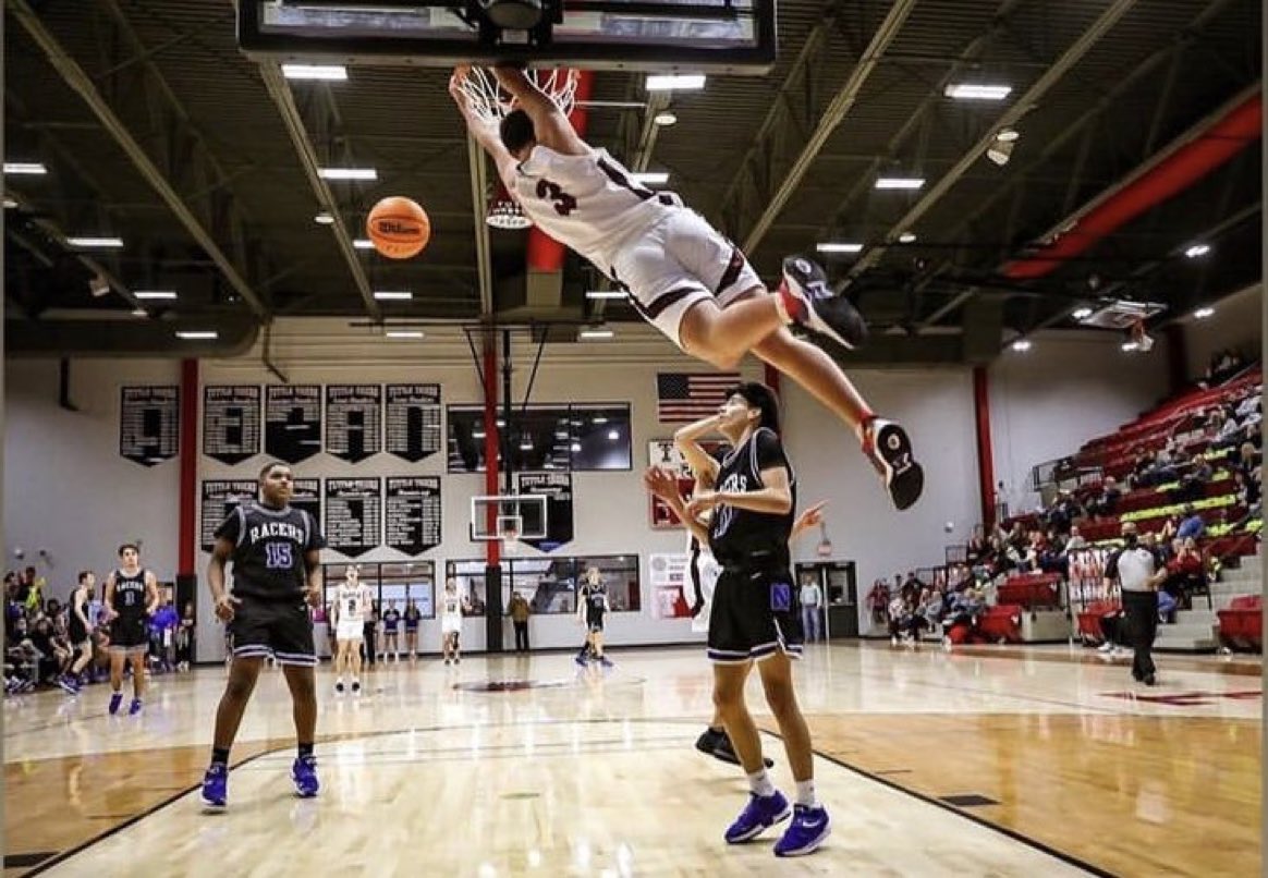 Isaac McDoulett dropped a 30 piece in a big W for Tuttle last night. 👀

<a href="/IsaacMcdoulett/">Isaac McDoulett</a>