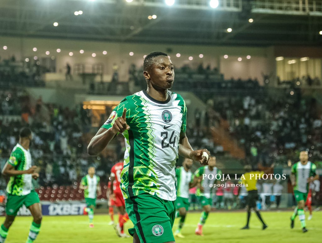 PoojaMedia's tweet photo. Sadiq Umar silenced Nigerians as he scores the opening goal for Nigeria against Guinea-Bissau &amp; his first senior goal for Super Eagles. #AFCONOnDSTV #AFCON2021 https://t.co/oVfRQGobRD