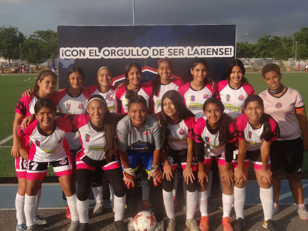 #TorneoEvoluciónAFEL 💙♥️ | 

Con el orgullo de ser larenses nuestras féminas en la categoría Sub-14 y Sub-16 iniciaron este miércoles la Liga Desarrollo de <a href="/EvolucionCSF/">Evolución es CONMEBOL</a> femenino 2022 en el estado Lara ⚽🇻🇪

#SomosAFEL #TeamAFEL