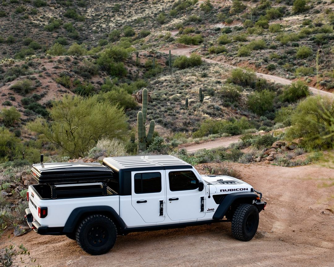 weBoost's tweet photo. Just your daily reminder that no matter where your journey takes you, you're never too far away with a weBoost 💪📶

IG 📷: @wander_lyst

#weBoost #itsajeepthing #StayConnected #Overland #Overlanding #4x4 #Outdoors #Adventure #AdventureTravel #Travel #Cellular https://t.co/bY1KSummVn