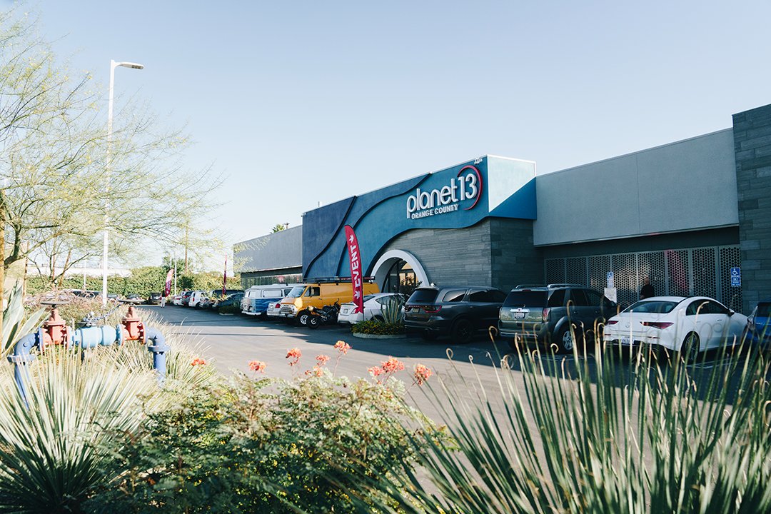 ShopPlanet13's tweet photo. ⁠Wake up and smell the flower! 🌿☀️⁠ Nothing comes close to starting the day the Planet way:  with a premium selection of fresh high-grade flower! 😌⁠
⁠
CA Retail License #C10-0000702-LIC #planet13oc #planet13 #plth⁠ https://t.co/9wlY8r8NeF