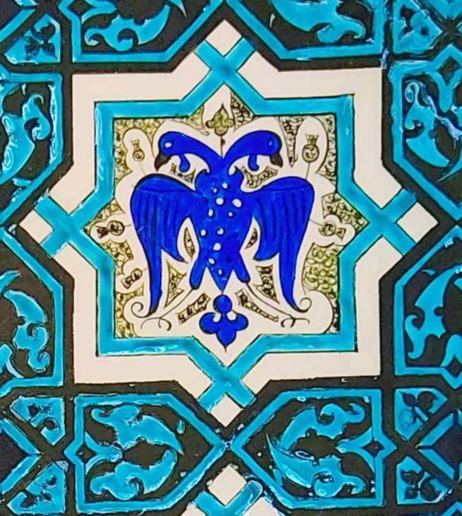 dr_yusufyilmaz's tweet image. #Çağlar da durulmaz sesi
soylu suyun..
Ne
#engin tükenmez enerjisi,
ne de azalır debisi!

Bir ucundan bir uca
taşır gövdesini ve..
her karanlıktan geçer de #koşar gelir!

Ölü veya diri bedenlerimizi arzulayanlara..
Verilecek
Bir
Cevaptır
#BizimDavamız