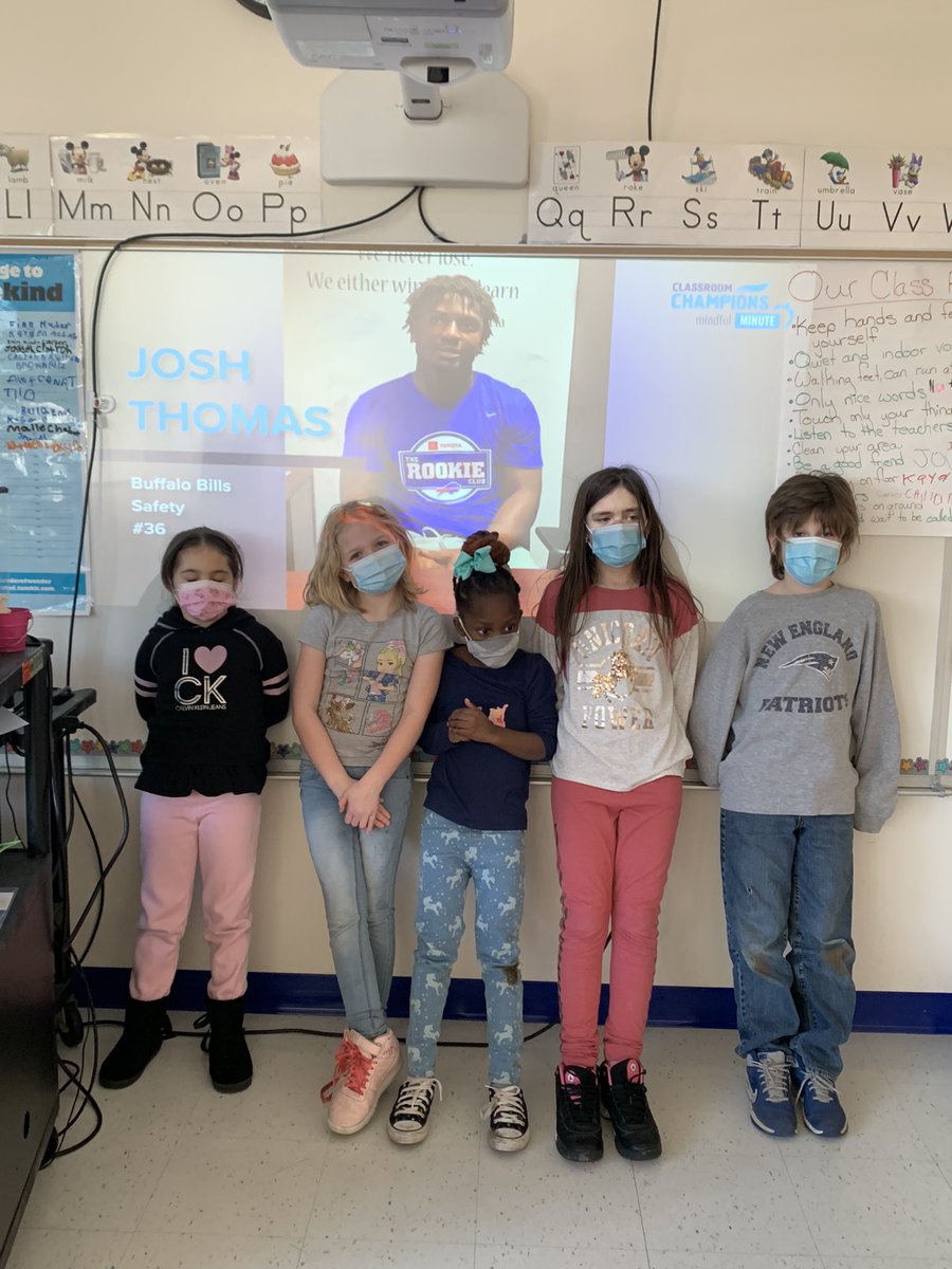 missgoldman19's tweet photo. Today we had a Mindful Minute with Josh Thomas, a Buffalo Bills and Classroom Champion mentor, to learn about hard work and how it pays off. We work hard in our room! @ClassroomChamps @BuffaloBills @PawSchoolsCIA @PawtSchlsonRIse @PotterPandas1 @PSDRI_Schools #hardwork #sel https://t.co/viUPkbWdhv