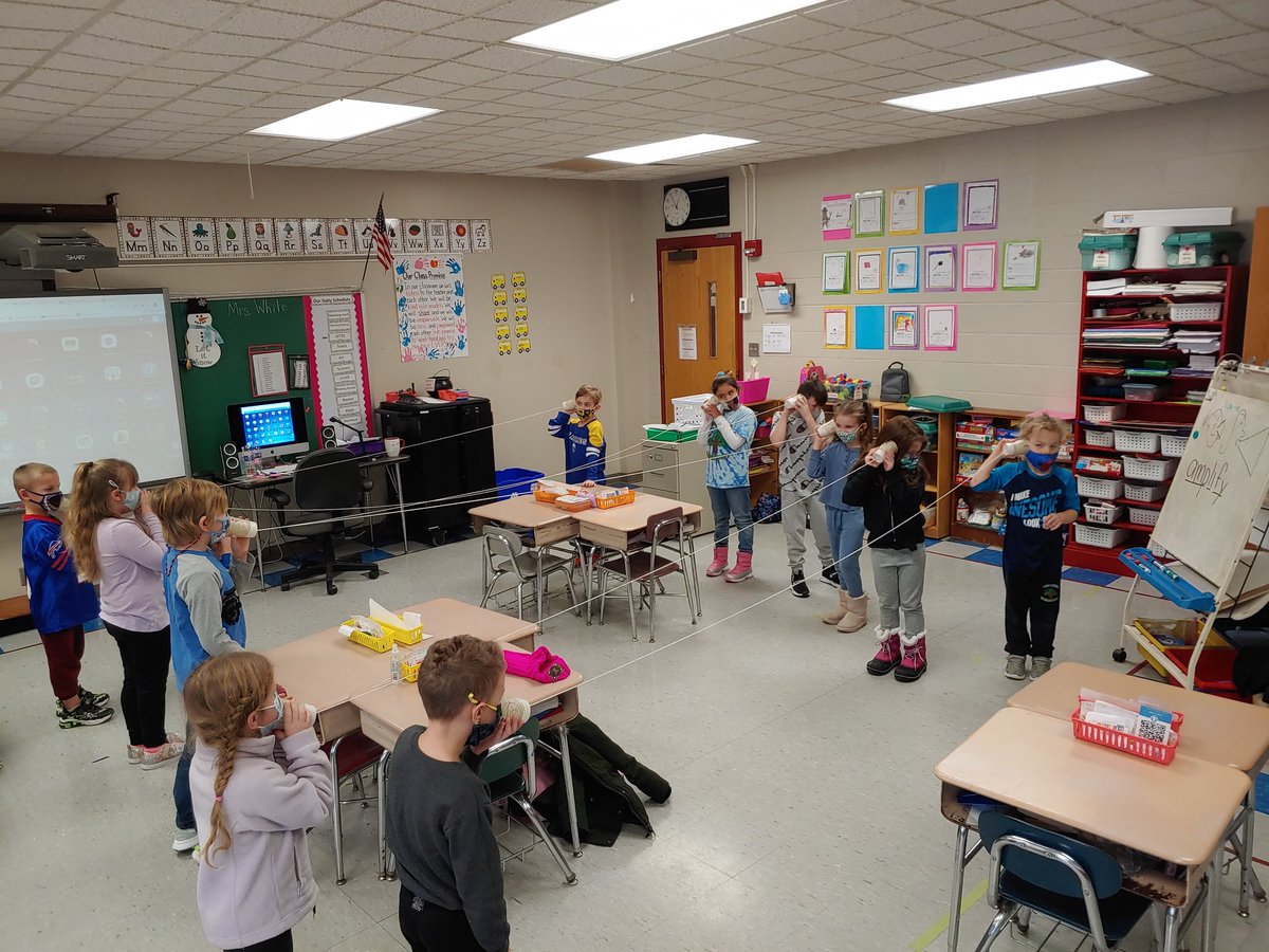 MrsWhite831's tweet image. Today we investigated ways to amplify sound in 1st grade. We made whispers go across a room! @BigTreeElem