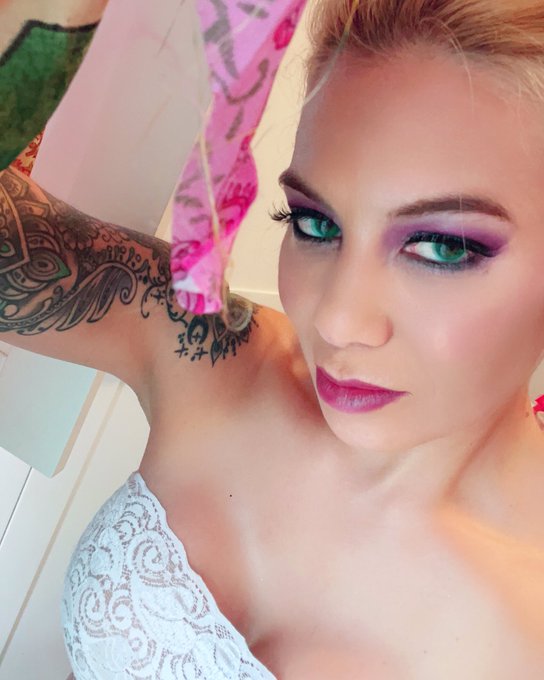 it feels like it&rsquo;s going to be a great day!  https://t.co/diojp5JiSl https://t.co/KncjO9RBpK<a href="/tag/staysafeoutthere"class="tags"><span>#staysafeoutthere</span></a>