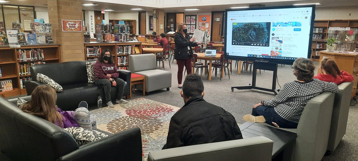 rvabmdavis's tweet photo. New flexible seating and Promethean panel in use for a snow/hibernation lesson.  @godwin_library @hcpslib @suzannestockman @Godwin_students https://t.co/lI6LzLkc0J