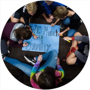 Check it out! I just voted for Inspired to create change in the #StartAMovement Tug O' War.  apps.apple.com/us/app/arizona…