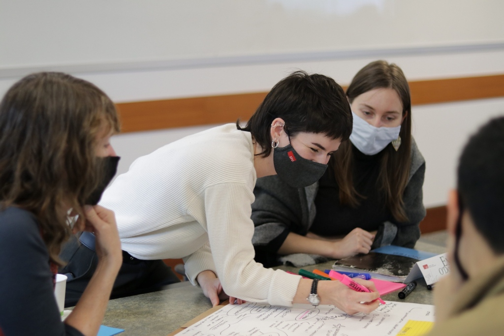 The more we learn and practice dialogue, the more we will co-create lasting change. Learn how professionals &amp; young people at the Centre and <a href="/SFUSemester/">SFU Semester in Dialogue</a> are shaping solutions to society’s complex issues. ow.ly/LEpq50Hyo3X