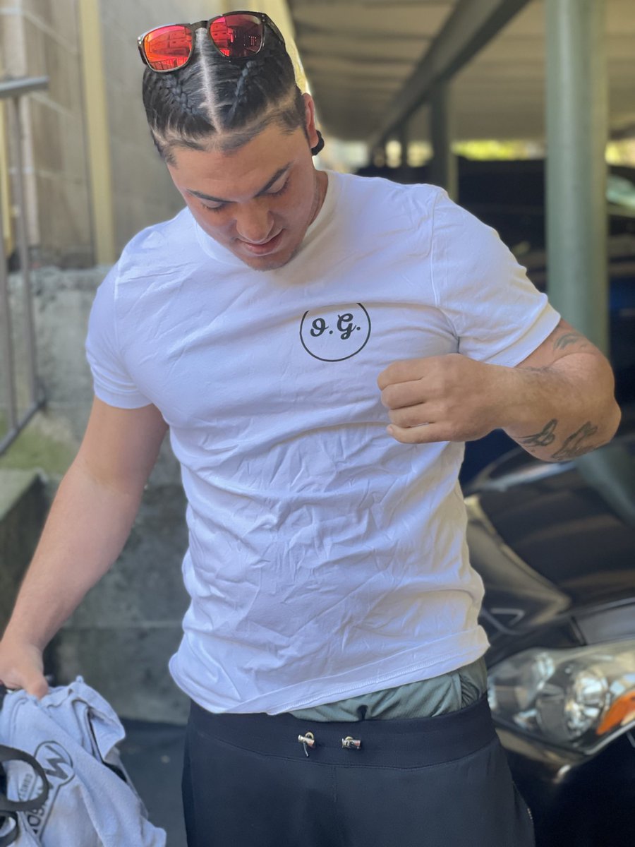 OGApparel5's tweet photo. 🔋🔋🔋 https://t.co/ATyzyWaTpM