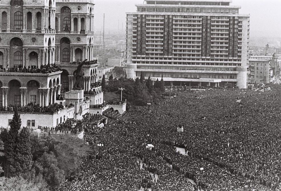 RahimliArif's tweet photo. #20January is not only a day of #tragedy in the history of the #Azerbaijan|i people, but also a page of #honor.

Our people managed to shield their chests against the #terrible #nightmare that befell them that day. Today is also a day of #expression of our self and #perseverance. https://t.co/6rzOMmaXLm