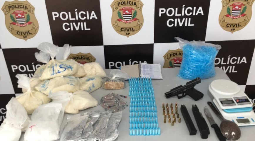 Policia_Civil's tweet photo. Polícia Civil prende traficante no Vale do Paraíba
https://t.co/CMXogdFN3c
#PCSP #PoliciaCivilSP #DEINTER1 https://t.co/nBbgQDWA7L