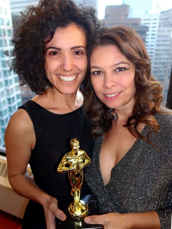 VisitorsChoice's tweet photo. Getting ready for our Visitors Choice Magazine 2022 @VancouverOscar party; March 27th. Great memory from our last event from @VancouverSun Malcolm Parry (WIFTV's Sarah Kalil and Shannon Kaplun) https://t.co/1tk9cKgJdz