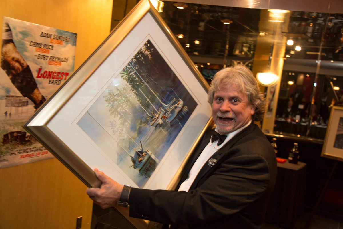 VisitorsChoice's tweet photo. Getting ready for our Visitors Choice Magazine 2022 @VancouverOscar party; March 27th. Great memory from our last event from @VancouverSun Malcolm Parry (WIFTV's Sarah Kalil and Shannon Kaplun) https://t.co/1tk9cKgJdz